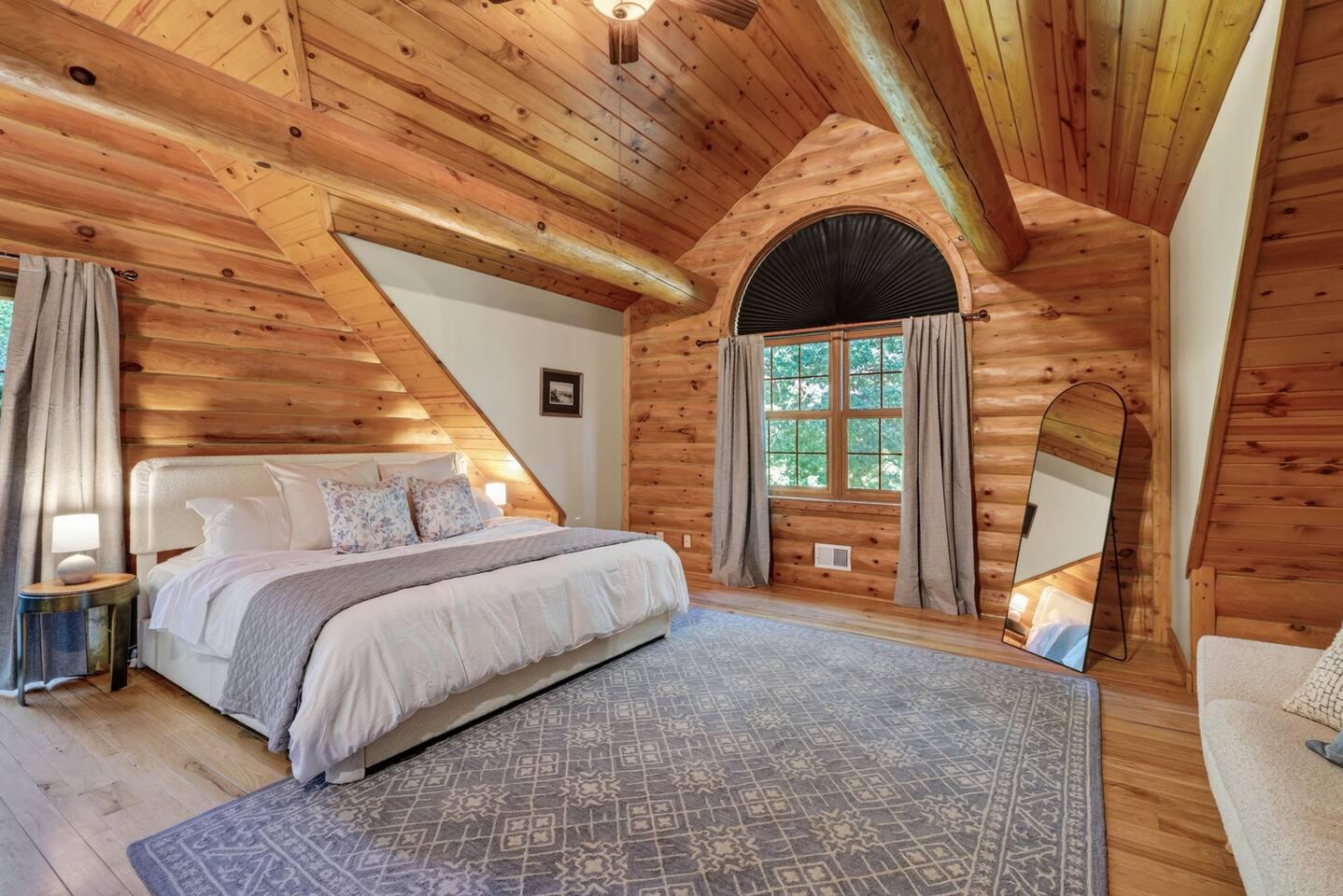 A bedroom under the beams
